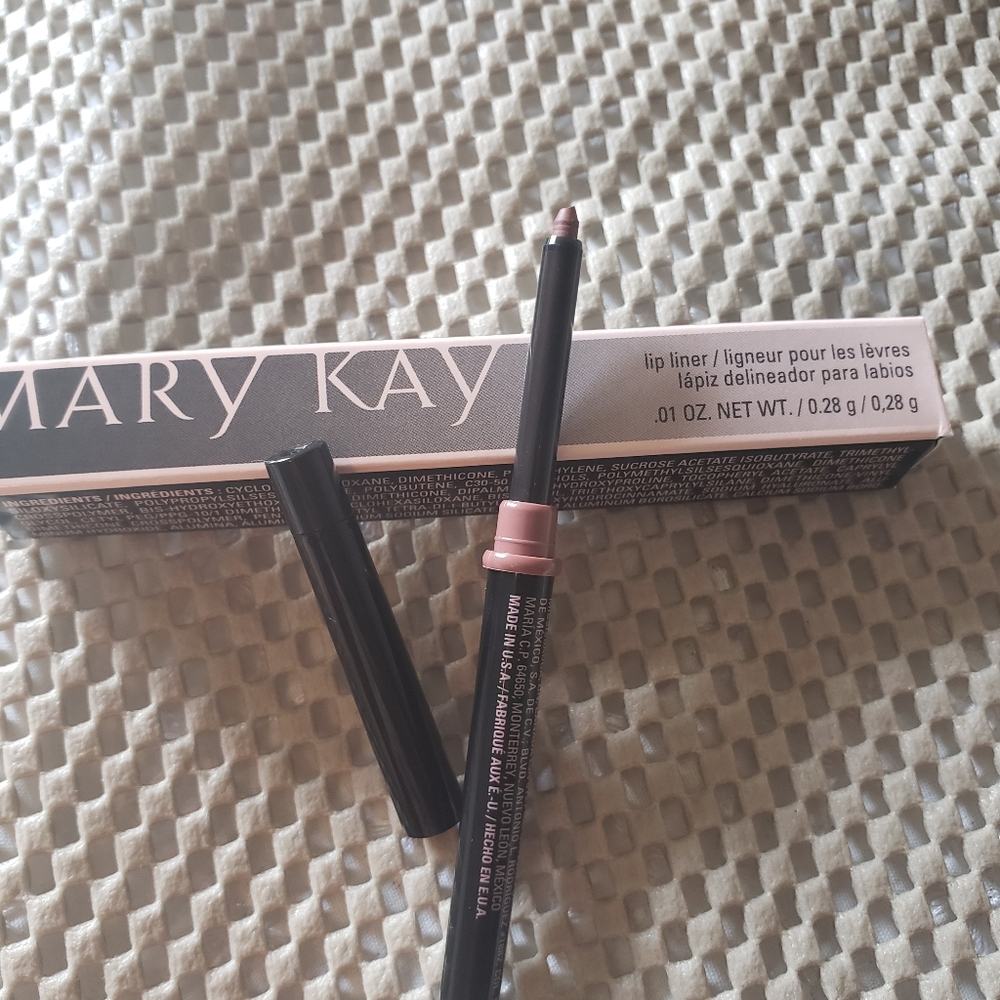 Mary Kay Lip Liner